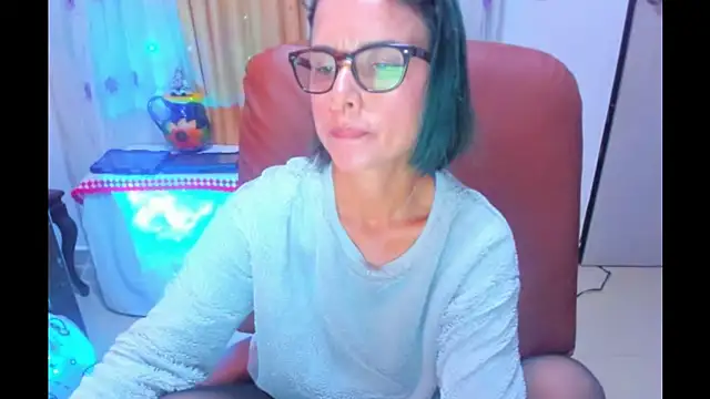 Snapshot of BrianaGarner chatting on 19, 9, 2025 BrianaGarner online show from 19, 9, 2025