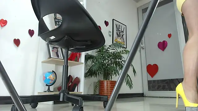 carieBelle1 online show from 21, 2, 2025