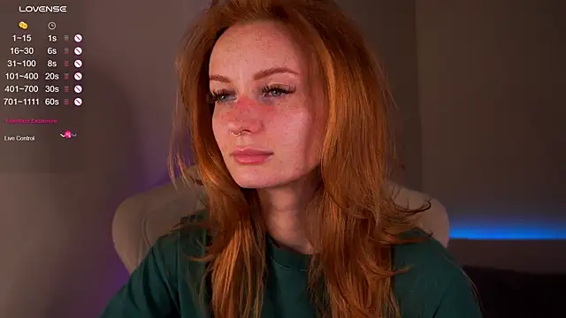Snapshot of Liuba_Fox chatting on 3, 2, 2025 Liuba Fox online show from 3, 2, 2025