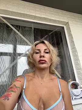 Hotnessi online show from 12, 10, 2025