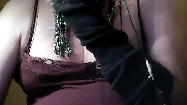 Snapshot of sissy_sarah69 chatting on 23, 11, 2025 sissy sarah69 online show from 23, 11, 2025