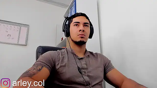 Snapshot of Dimitri_Colleman chatting on 15, 12, 2024 Dimitri Colleman online show from 15, 12, 2024