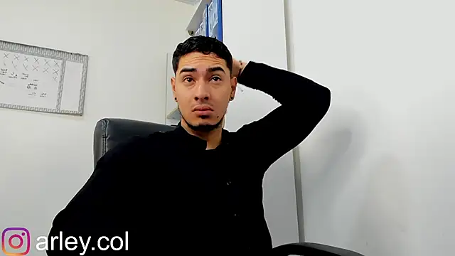 Snapshot of Dimitri_Colleman chatting on 15, 12, 2024 Dimitri Colleman online show from 15, 12, 2024