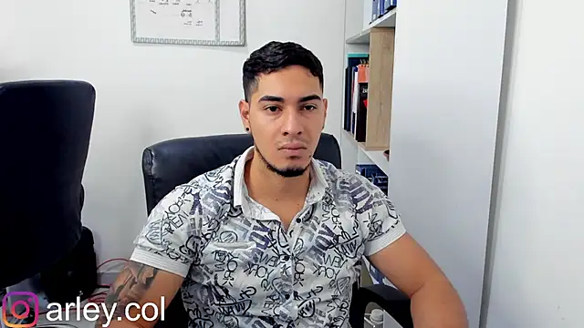 Snapshot of Dimitri_Colleman chatting on 18, 1, 2025 Dimitri Colleman online show from 18, 1, 2025