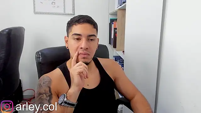 Snapshot of Dimitri_Colleman chatting on 18, 1, 2025 Dimitri Colleman online show from 18, 1, 2025