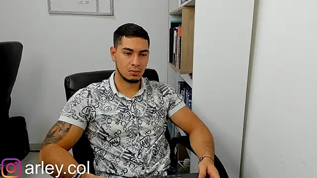 Snapshot of Dimitri_Colleman chatting on 2, 2, 2025 Dimitri Colleman online show from 2, 2, 2025