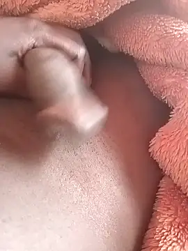 Snapshot of sbusiso1 chatting on 28, 10, 2025 sbusiso1 online show from 28, 10, 2025