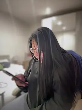 DannaaMeliza online show from 26, 2, 2025