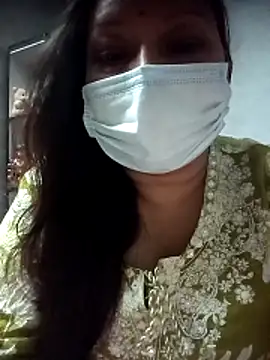 naughtymadam online show from 15, 4, 2026