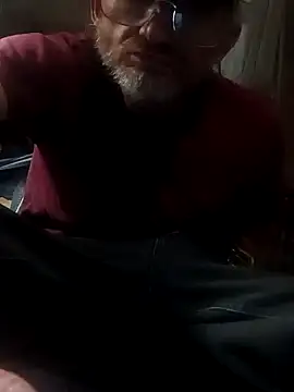 Snapshot of ROBERT0516 chatting on 9, 9, 2025 ROBERT0516 online show from 9, 9, 2025