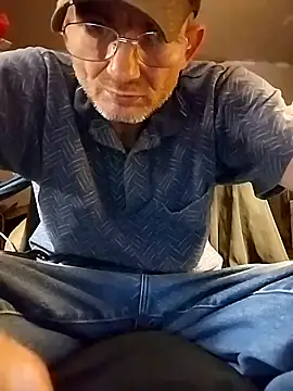 Snapshot of ROBERT0516 chatting on 5, 11, 2025 ROBERT0516 online show from 5, 11, 2025