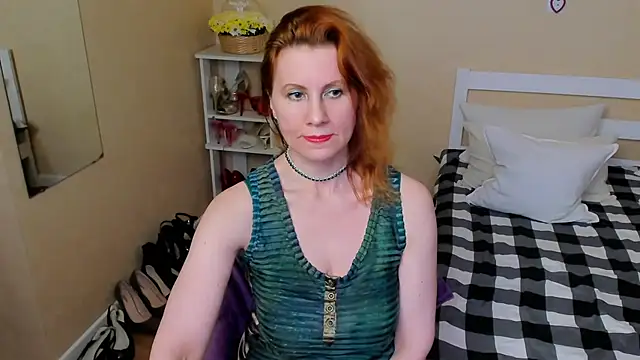 FoxySophia online show from 17, 11, 2025