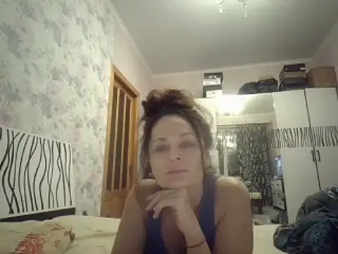 Snapshot of LindaStarS chatting on 18, 2, 2025 LindaStarS online show from 18, 2, 2025