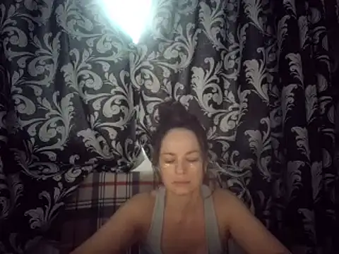 Snapshot of LindaStarS chatting on 28, 2, 2025 LindaStarS online show from 28, 2, 2025