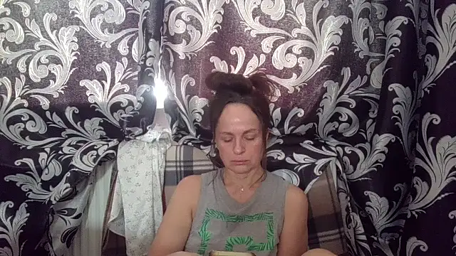Snapshot of LindaStarS chatting on 1, 6, 2026 LindaStarS online show from 1, 6, 2026