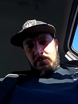 UncutHammer69 online show from 16, 1, 2025