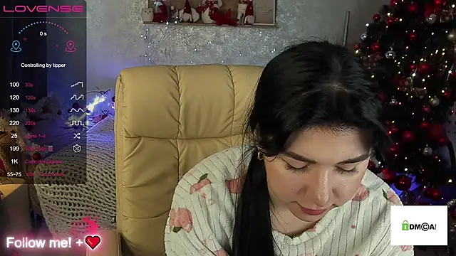 Snapshot of EmilyCandyy chatting on 14, 12, 2024 EmilyCandyy online show from 14, 12, 2024