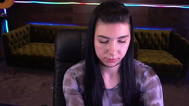 Snapshot of EmilyCandyy chatting on 12, 9, 2025 EmilyCandyy online show from 12, 9, 2025