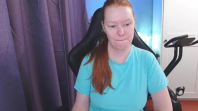 Snapshot of Lady_Inari chatting on 8, 11, 2025 Lady Inari online show from 8, 11, 2025