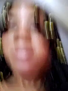 Snapshot of HONEYSWEETS_LIVE chatting on 19, 10, 2025 HONEYSWEETS LIVE online show from 19, 10, 2025