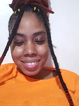 Snapshot of HONEYSWEETS_LIVE chatting on 13, 2, 2026 HONEYSWEETS LIVE online show from 13, 2, 2026