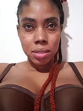 Snapshot of HONEYSWEETS_LIVE chatting on 14, 2, 2026 HONEYSWEETS LIVE online show from 14, 2, 2026