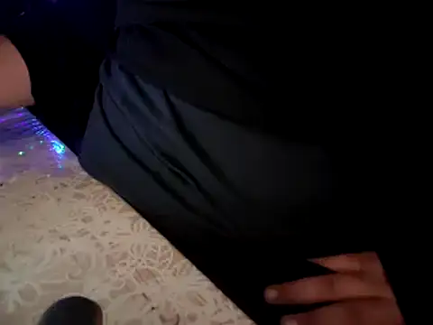 Snapshot of Chubby_DIck4you chatting on 30, 11, 2025 Chubby DIck4you online show from 30, 11, 2025