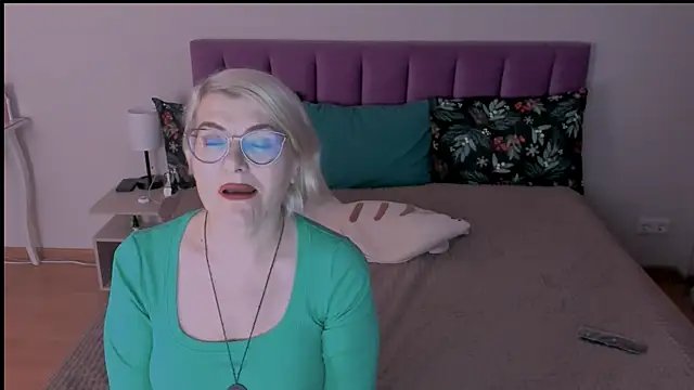 Snapshot of sabrinamacmarren chatting on 9, 2, 2025 sabrinamacmarren online show from 9, 2, 2025