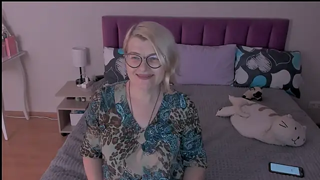 Snapshot of sabrinamacmarren chatting on 24, 2, 2025 sabrinamacmarren online show from 24, 2, 2025