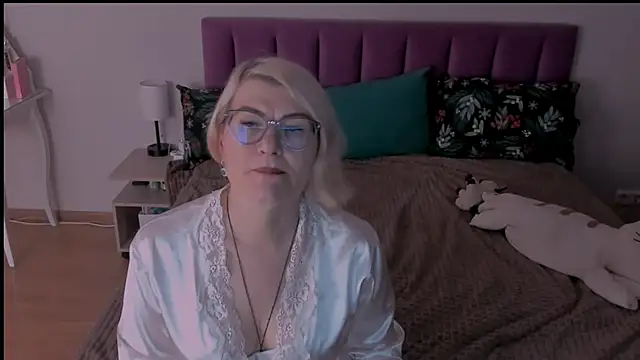 Snapshot of sabrinamacmarren chatting on 28, 2, 2025 sabrinamacmarren online show from 28, 2, 2025