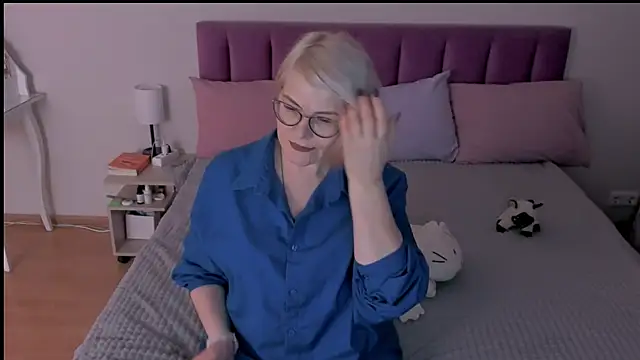 Snapshot of sabrinamacmarren chatting on 11, 3, 2025 sabrinamacmarren online show from 11, 3, 2025