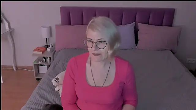 Snapshot of sabrinamacmarren chatting on 12, 3, 2025 sabrinamacmarren online show from 12, 3, 2025