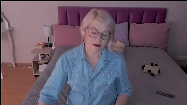 Snapshot of sabrinamacmarren chatting on 21, 3, 2025 sabrinamacmarren online show from 21, 3, 2025