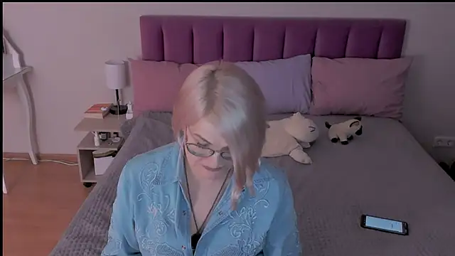 Snapshot of sabrinamacmarren chatting on 21, 3, 2025 sabrinamacmarren online show from 21, 3, 2025