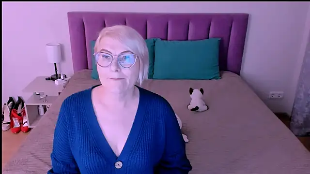 Snapshot of sabrinamacmarren chatting on 20, 9, 2025 sabrinamacmarren online show from 20, 9, 2025