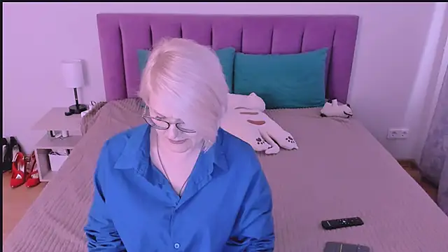 Snapshot of sabrinamacmarren chatting on 25, 9, 2025 sabrinamacmarren online show from 25, 9, 2025