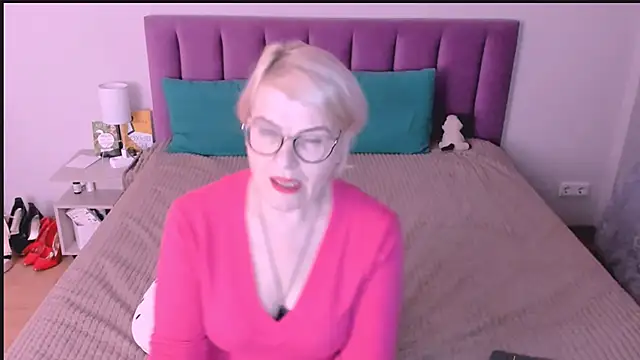 Snapshot of sabrinamacmarren chatting on 1, 11, 2025 sabrinamacmarren online show from 1, 11, 2025