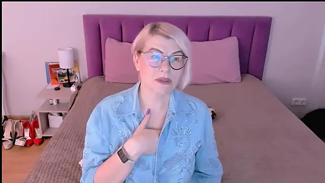 Snapshot of sabrinamacmarren chatting on 27, 11, 2025 sabrinamacmarren online show from 27, 11, 2025