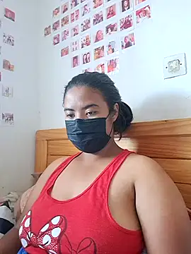 Snapshot of Artinah22 chatting on 11, 12, 2024 Artinah22 online show from 11, 12, 2024