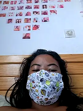 Snapshot of Artinah22 chatting on 20, 12, 2024 Artinah22 online show from 20, 12, 2024