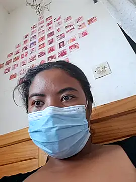 Snapshot of Artinah22 chatting on 23, 12, 2024 Artinah22 online show from 23, 12, 2024