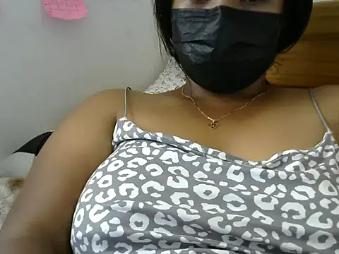 Snapshot of Artinah22 chatting on 6, 2, 2025 Artinah22 online show from 6, 2, 2025