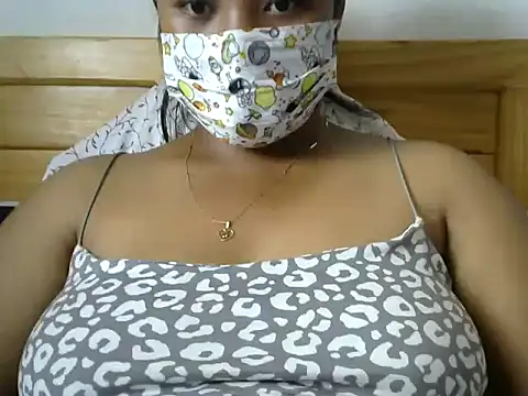 Snapshot of Artinah22 chatting on 6, 2, 2025 Artinah22 online show from 6, 2, 2025