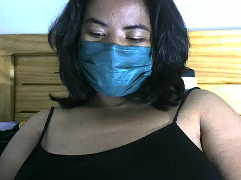 Snapshot of Artinah22 chatting on 14, 9, 2025 Artinah22 online show from 14, 9, 2025