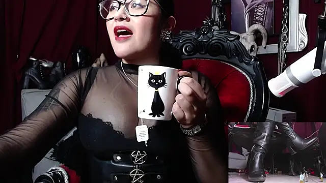 Snapshot of MeGoddesSara chatting on 4, 1, 2025 MeGoddesSara online show from 4, 1, 2025