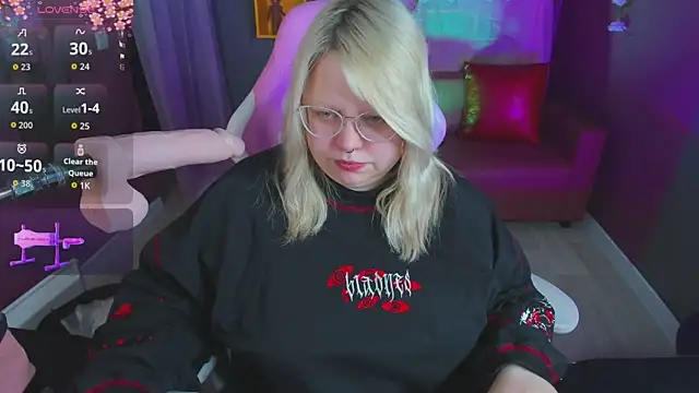 Yoki Shizuko online show from 15, 3, 2026