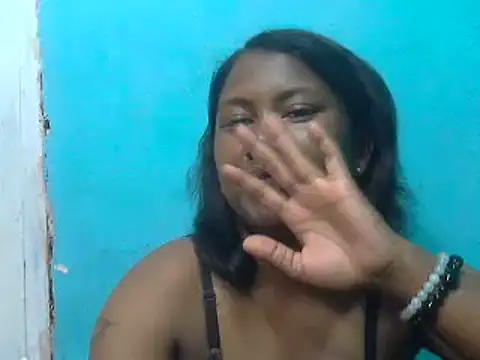 Snapshot of cutybigass chatting on 28, 11, 2025 cutybigass online show from 28, 11, 2025