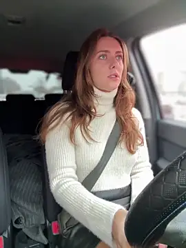 Snapshot of MariiD chatting on 24, 10, 2025 MariiD online show from 24, 10, 2025