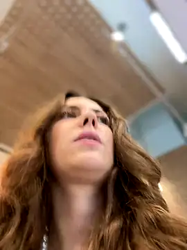 Snapshot of MariiD chatting on 29, 10, 2025 MariiD online show from 29, 10, 2025