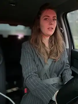 Snapshot of MariiD chatting on 5, 12, 2025 MariiD online show from 5, 12, 2025